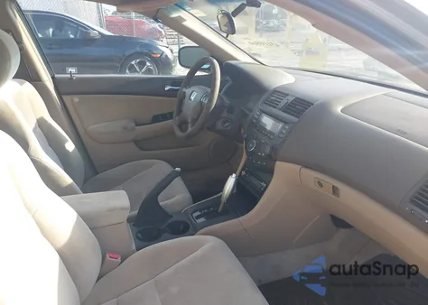 2004 Honda Accord 2.4 Lx из США, поврежденный, VIN 1HGCM56454A141799